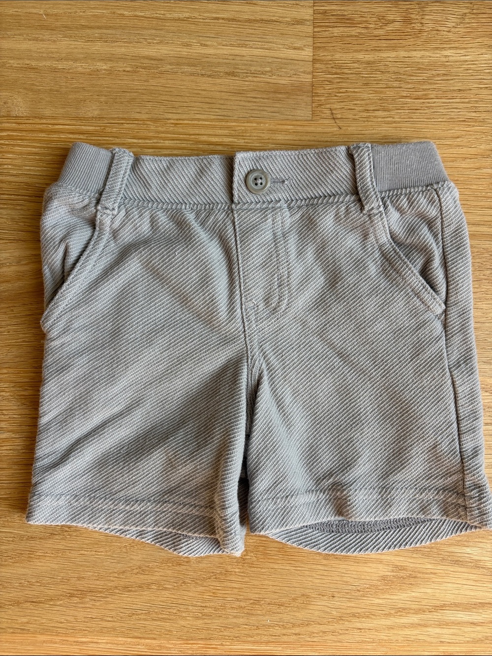 TEA COLLECTION | Kids Neutral Gray Pull-On Shorts